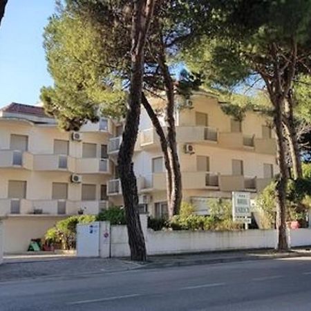 Hotel Enrica 切尔维亚 外观 照片