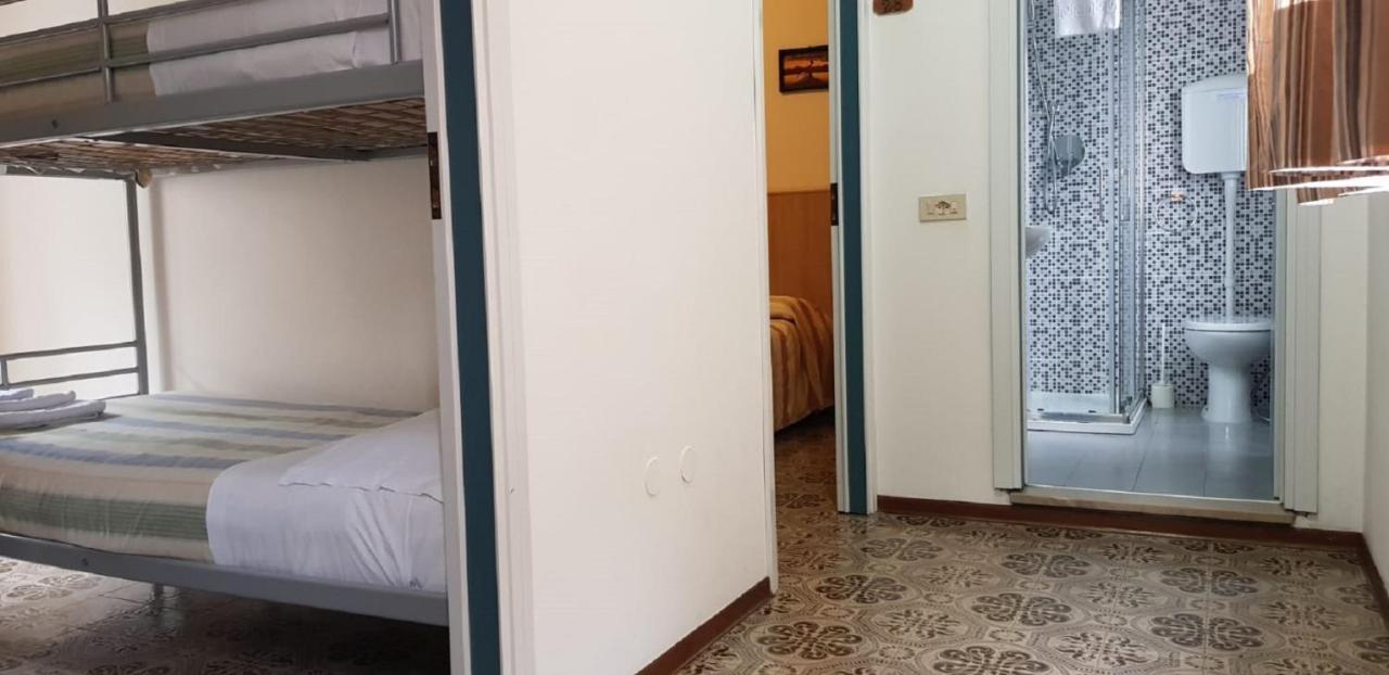 Hotel Enrica 切尔维亚 外观 照片